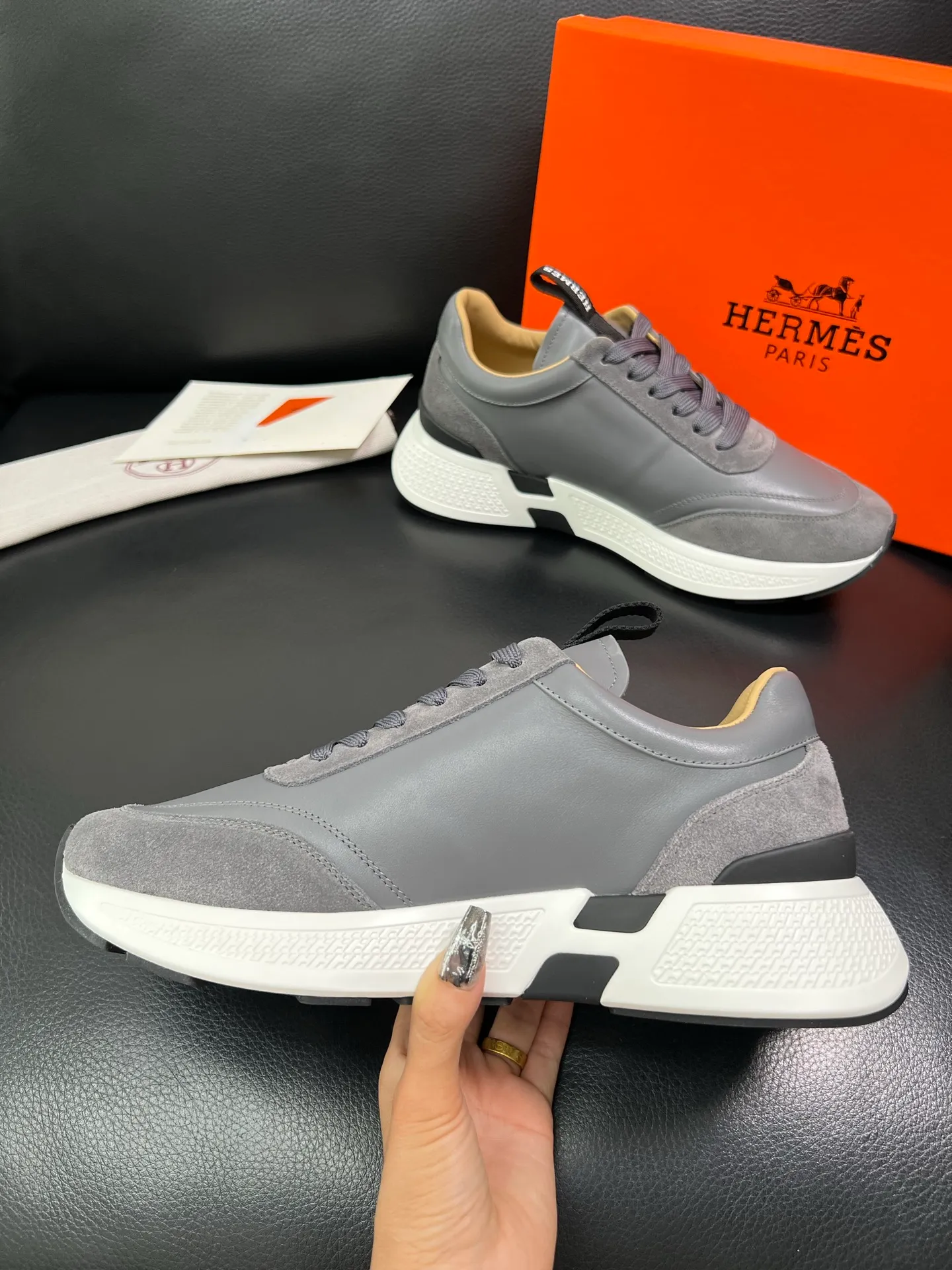 Men's men's shoes 💰840 Hermes top purchasing Hermes counter synchronization, original factory configuration, original cowhide fabric imported from Italy, high-quality splicing technology, fully imported water-dyed cowhide lining, soles: original factory special soles are super comfortable, original factory and single goods are high quality, welcome to compare and synchronize with counters, code number 39-44 (customized 38 45) 85863